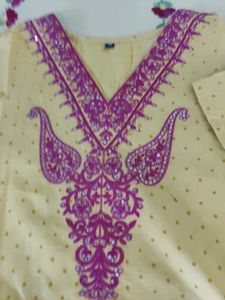Meena bazaar Embroidered Kurta With Pant