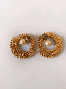 Earings