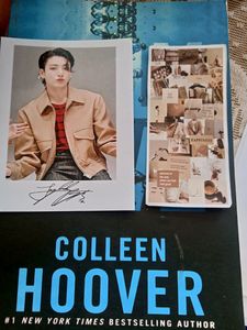 COLLEN HOOVER&#39;S BOOK: IT ENDS WITH US