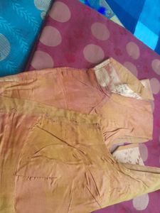 Elegant Maroon Polka Dot  pure silk Saree