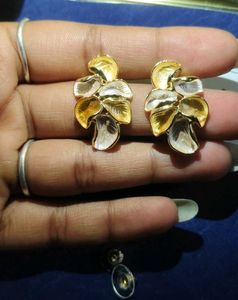 Gold leaf 🌿 Earrings
