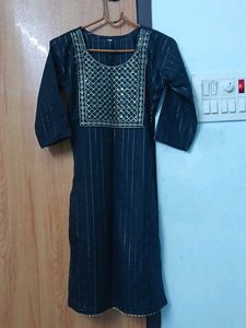 Elegant Black & Gold Kurti