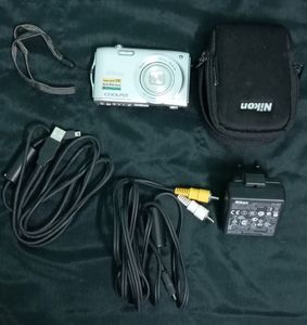 Nikon Coolpix Camera 6x Zoom Lens