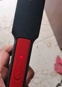 Nova Hair Straightener New Conditn Wrking Properly