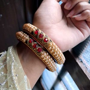 Two Set Of Bangles(4 Bangles )