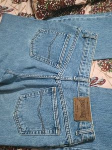 Light Blue Straingt Jeans