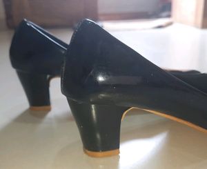 Black Heels Bellies