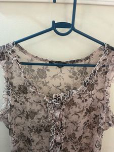 Floral Print Sleeveless Top