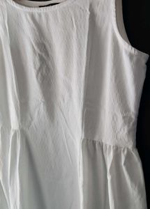 White Sleeveless Casual Dress