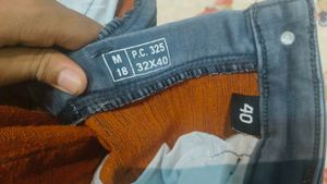 Monday Jeans - Distressed Dark Wash