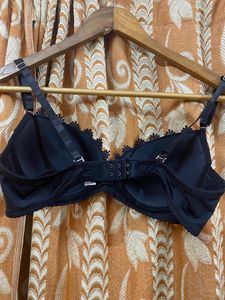 Price Drop Brand New Padded Underwired Bra In Blac