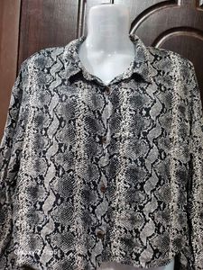 H&M  Crop Shirt