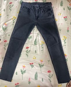 Levi&#39;s 512 slim fit straight leg Charcoal jeans