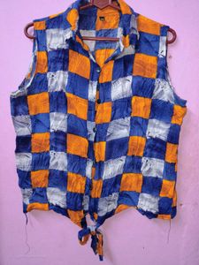 Trendy Sleeveless Checkered Top