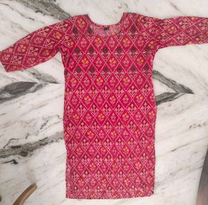 Red Kurta