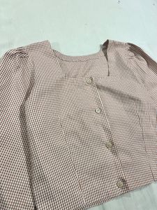 Tailored Puffed Sleeve Top