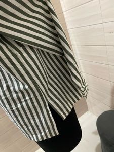 H&amp;M Pintresty Green Striped Top