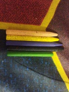 5 Used Crayons