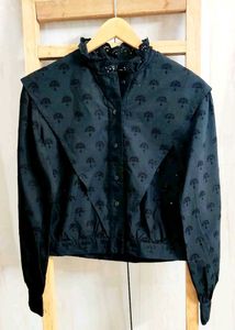 Chic Black Embroidered Top Size-36-38