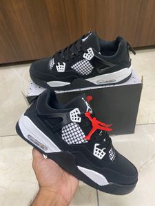 Jordan Retro 4 Black