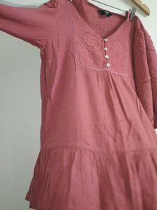 Embroidered Very Light Pink/brown Top