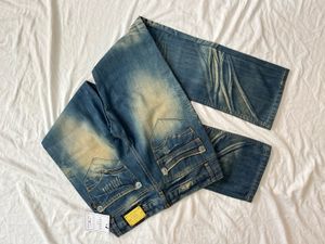 WOMEN JEANS.