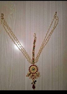 Pearl &amp; Stone Maang Tikka