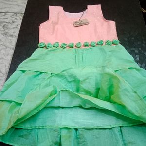 🎉 Brand New Girl&#39;s Frock