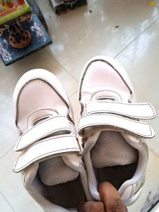 Cute White Sneakers size 12