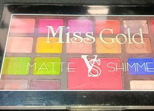 Miss Gold Eyeshadow Palette