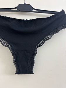 H&amp;M LACE TRIMMED THONG BRIEF