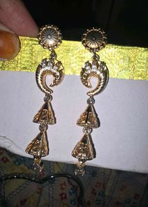 Earings