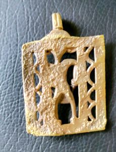 Shantiniketan &#39;s Tribal  Dokra Pendants
