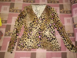 🐯 Tiger Print Top