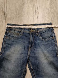 Ma1412 Lee jeans waist 28 inches