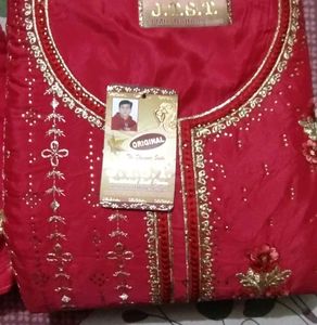 Red &amp; Gold Embroidered Salwar Kameez Suit
