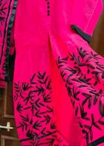 Doriya Kurta With Dupatta Thread Embroidery