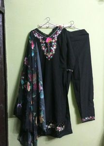 New/Unused Embroidery Chanderi Silk Kurta Set