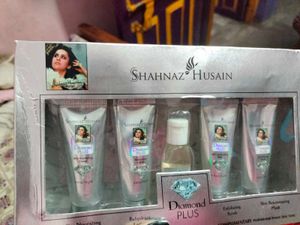 Shahnaz Husain Diamond Plus Kit