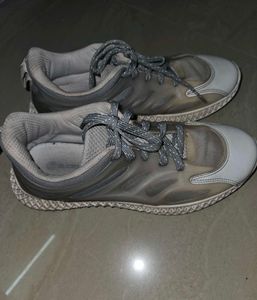 zudio sports shoe