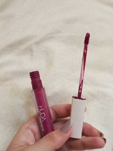 Huda Beauty Liquid Matte Lipstick