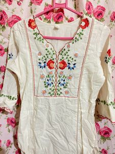 Embroidered White Kurti