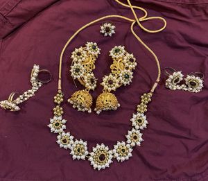 Handmade Maharashtrin Moti Necklace Set