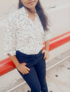 Abstract Print Button-Down