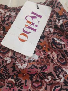 Floral Print Sleeveless Top