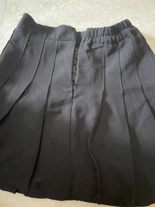 Black tennis skirt