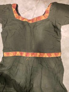 Zari Border Kurthi