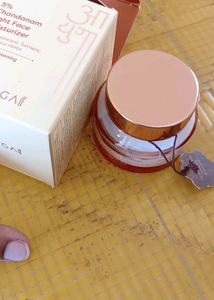 Ayuga Light Weight Moisturizer