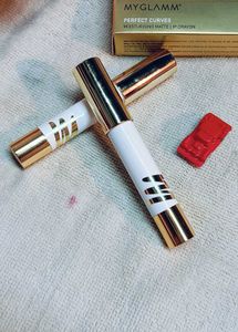 Myglamm Prefect Curves Moisturising MatteLipCrayon