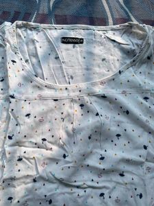 Women&#39;s White Cotton Top